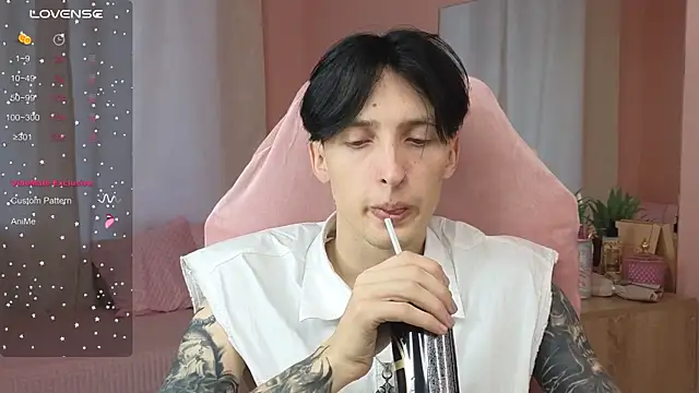 Snapshot of Martin_Jin chatting on September 16, 2025, 12:17 pm Martin Jin online show from September 16, 2025, 12:17 pm