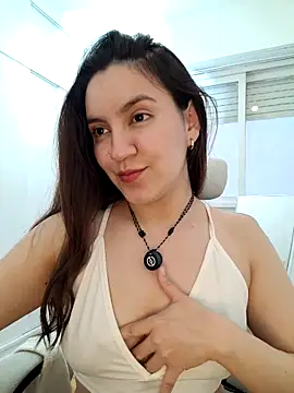 KattyHotson online show from June 2, 2026, 8:20 pm