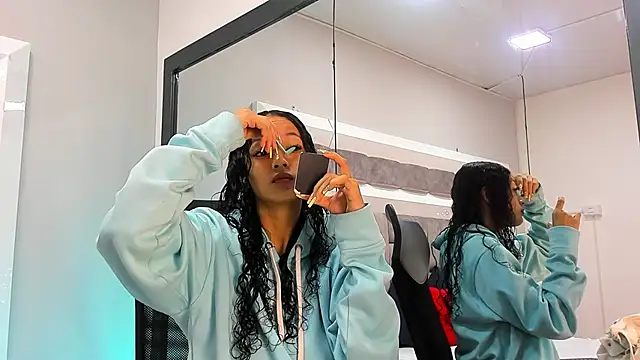 JuliettaBleer online show from October 6, 2025, 11:55 am