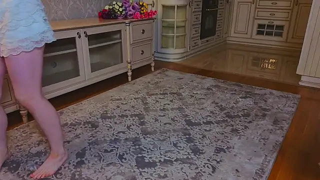 EadlinGillim online show from September 12, 2025, 3:06 am