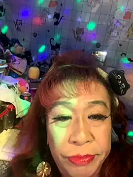 KAREN4029 online show from November 24, 2025, 4:07 pm