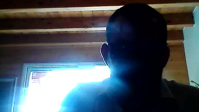 Snapshot of BrunJulienMetis chatting on April 3, 2026, 11:38 am BrunJulienMetis online show from April 3, 2026, 11:38 am