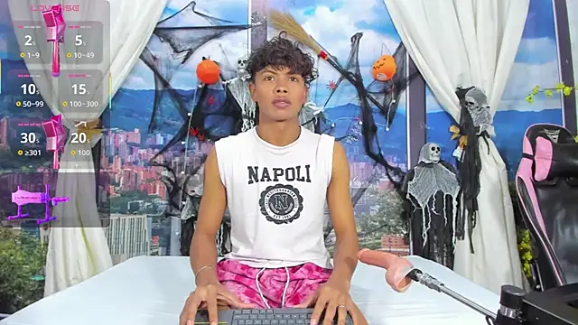 MilthonDelis online show from October 25, 2025, 3:17 am