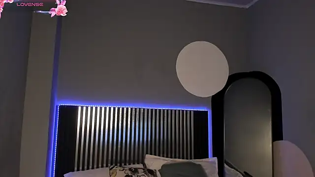 Emilybeltons online show from October 9, 2025, 8:09 pm