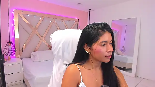 samantaa shy online show from February 3, 2026, 6:22 am