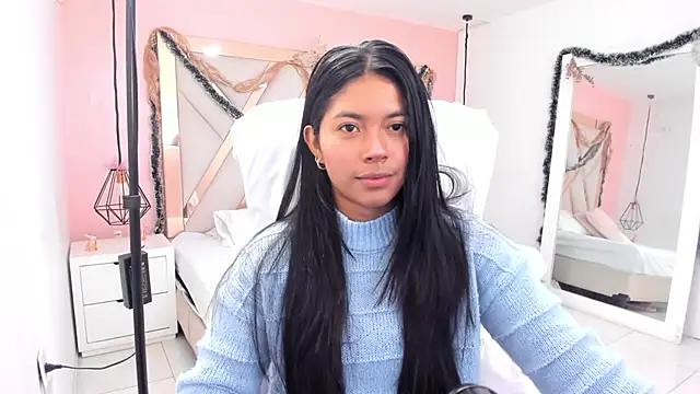 samantaa shy online show from December 23, 2025, 1:49 am