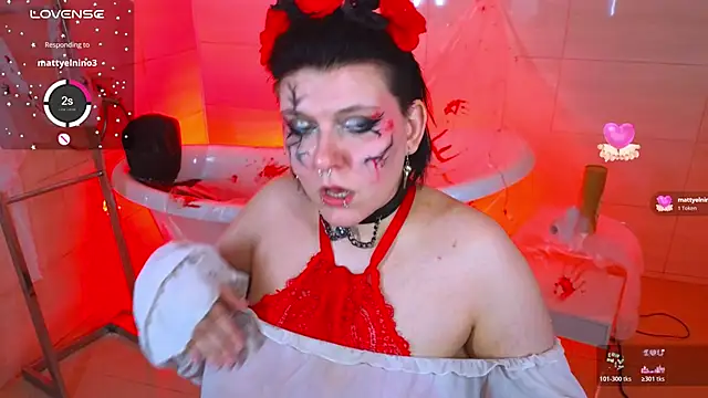 Snapshot of bluelunaray chatting on October 18, 2025, 3:58 pm bluelunaray online show from October 18, 2025, 3:58 pm