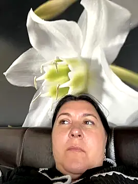 Liza Will online show from October 2, 2025, 11:57 am