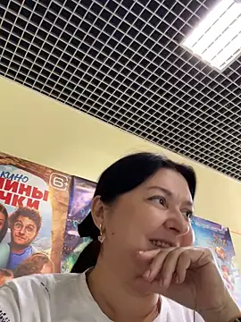 Liza Will online show from October 12, 2025, 6:48 am