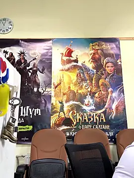 Snapshot of Liza_Will chatting on February 13, 2026, 8:03 am Liza Will online show from February 13, 2026, 8:03 am