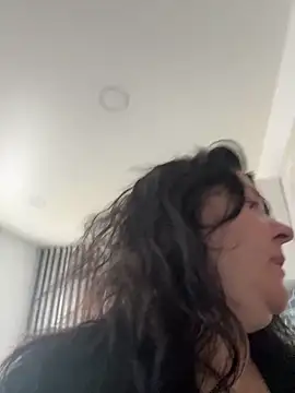 Snapshot of Liza_Will chatting on February 26, 2026, 6:24 am Liza Will online show from February 26, 2026, 6:24 am