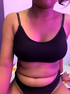 Nightgirl007 online show from September 15, 2025, 5:24 pm