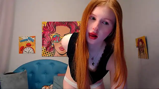 Snapshot of LuxXAngel chatting on February 19, 2026, 12:07 am LuxXAngel online show from February 19, 2026, 12:07 am