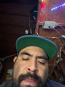 Snapshot of Jonathanfrom420 chatting on December 18, 2025, 12:42 pm Jonathanfrom420 online show from December 18, 2025, 12:42 pm