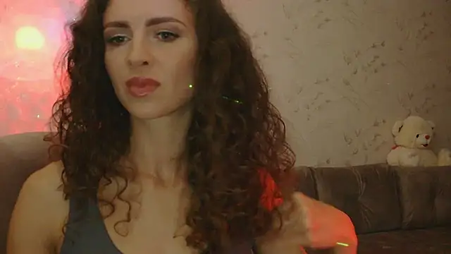 Amber Carrol online show from September 25, 2025, 5:19 pm