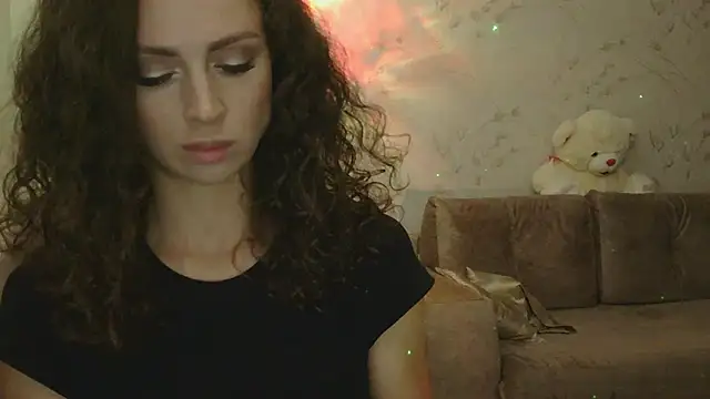 Amber Carrol online show from November 29, 2025, 5:13 pm