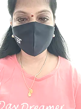 shivani27 online show from September 16, 2025, 2:40 pm