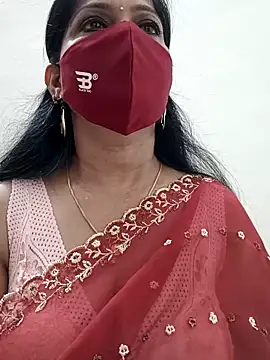 shivani27 online show from September 19, 2025, 2:43 pm