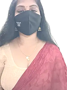 shivani27 online show from July 4, 2026, 4:44 pm