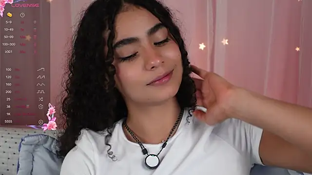 Victoria Curly online show from October 12, 2025, 3:52 am