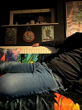 Flash0910 online show from September 29, 2025, 10:48 pm