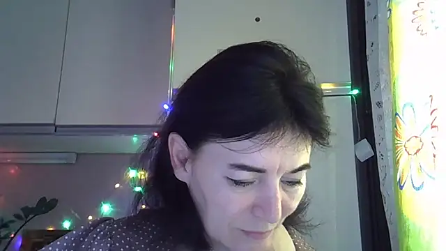 Krystal 82 online show from October 14, 2025, 8:26 am