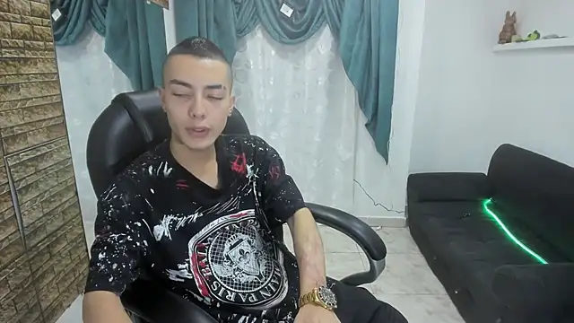 Dereck Boy8 online show from September 10, 2025, 9:36 pm