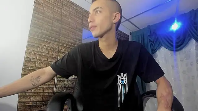 Dereck Boy8 online show from September 12, 2025, 10:09 pm