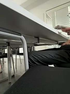 musti312 online show from November 7, 2025, 8:52 am