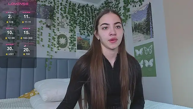 Ashley Pierce online show from October 3, 2025, 4:14 am