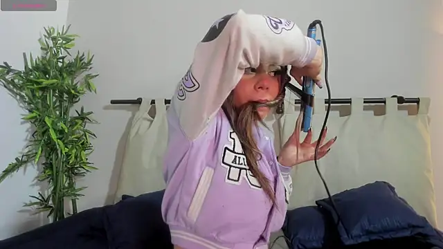 Rachell criss online show from April 23, 2026, 4:08 am