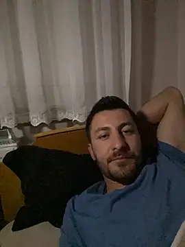 emredenizz07 online show from December 1, 2025, 6:42 pm