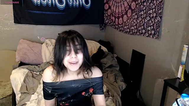 London Ray online show from October 25, 2025, 8:46 am