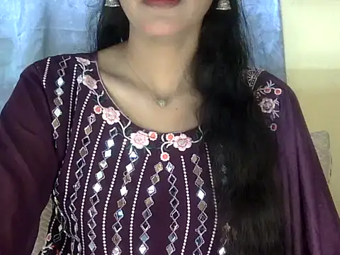 Snapshot of zara_Khan0 chatting on September 14, 2025, 2:45 am zara Khan0 online show from September 14, 2025, 2:45 am