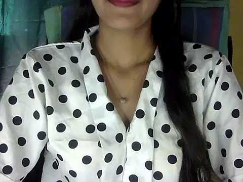 Snapshot of zara_Khan0 chatting on October 22, 2025, 3:50 am zara Khan0 online show from October 22, 2025, 3:50 am