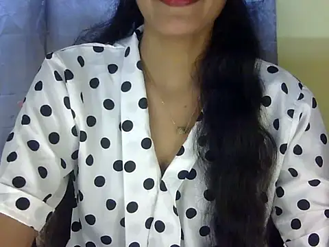 Snapshot of zara_Khan0 chatting on September 21, 2025, 3:06 pm zara Khan0 online show from September 21, 2025, 3:06 pm