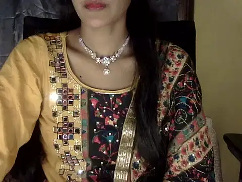 Snapshot of zara_Khan0 chatting on November 25, 2025, 2:28 pm zara Khan0 online show from November 25, 2025, 2:28 pm