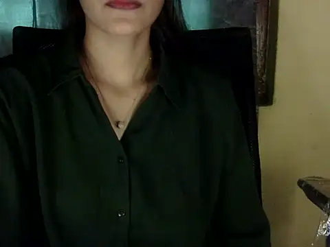 Snapshot of zara_Khan0 chatting on November 18, 2025, 5:00 am zara Khan0 online show from November 18, 2025, 5:00 am