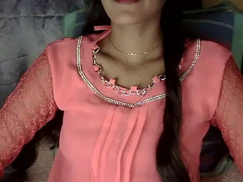 Snapshot of zara_Khan0 chatting on October 16, 2025, 3:31 pm zara Khan0 online show from October 16, 2025, 3:31 pm