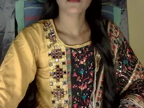 Snapshot of zara_Khan0 chatting on October 24, 2025, 2:49 pm zara Khan0 online show from October 24, 2025, 2:49 pm