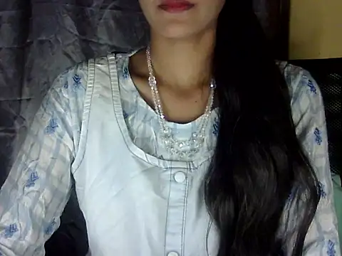 Snapshot of zara_Khan0 chatting on November 17, 2025, 4:55 pm zara Khan0 online show from November 17, 2025, 4:55 pm