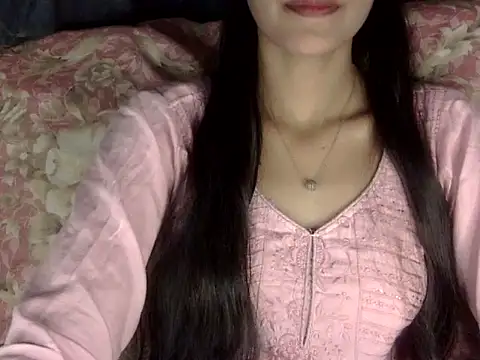 Snapshot of zara_Khan0 chatting on November 7, 2025, 3:05 pm zara Khan0 online show from November 7, 2025, 3:05 pm