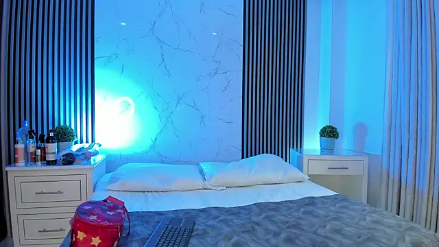 JackAndRosse  online show from January 12, 2026, 1:40 pm