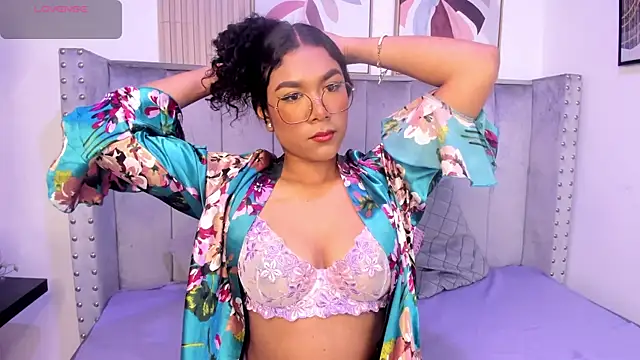 Seshat Hitt online show from September 9, 2025, 2:54 am