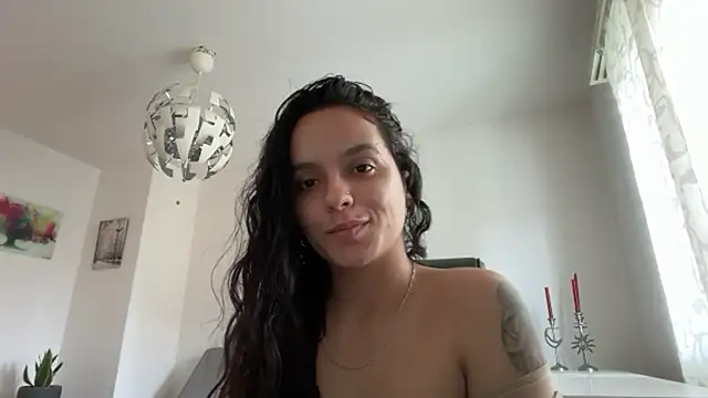 Maia Park online show from April 14, 2026, 12:21 pm