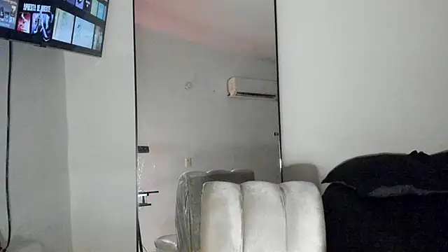 ThiagoLugo online show from September 23, 2025, 4:03 pm