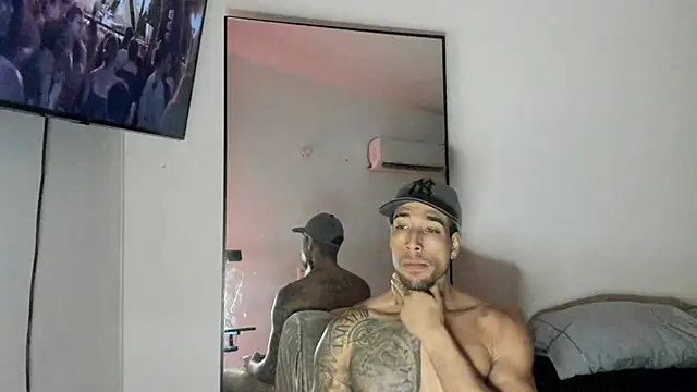 ThiagoLugo online show from September 12, 2025, 10:09 pm