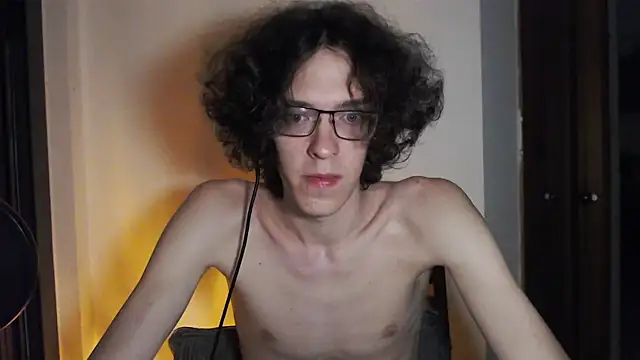 LovesomeCookie online show from April 25, 2026, 7:11 pm