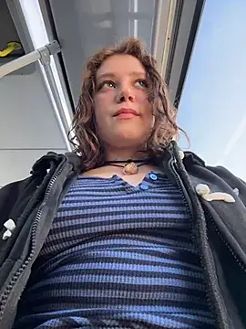 lucy-joy online show from March 18, 2026, 9:01 am