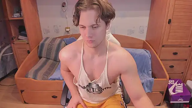 Dexter Bennett online show from April 1, 2026, 6:16 pm